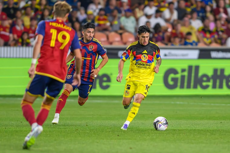 Forward Alejandro Zendejas (right) and Club América will play the Union on Tuesday night at Subaru Park.