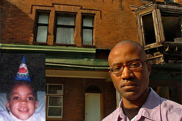 Daniel Kelly, father of Danieal Kelly (inset left), in December 2006, outside the house where his daughter died. A social worker testified Wednesday that the home was "one of the worst I'd ever seen." (File photo: Clem Murray / Staff Photographer)