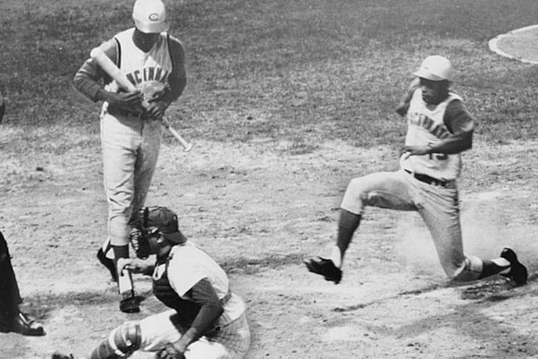 Chico Ruiz stealing home 1964 against Phillies.