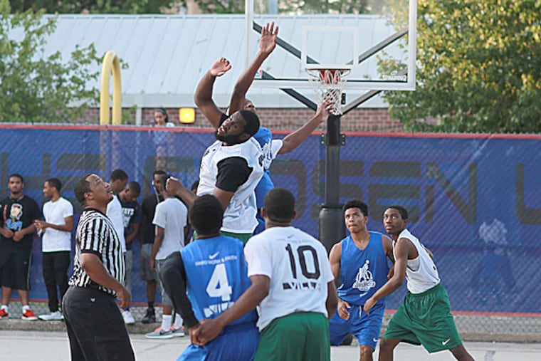 Team Andre Iguodala plays Team Thaddeus Young at 10th and Olney during a Chosen League game. (David Swanson/Staff Photographer)