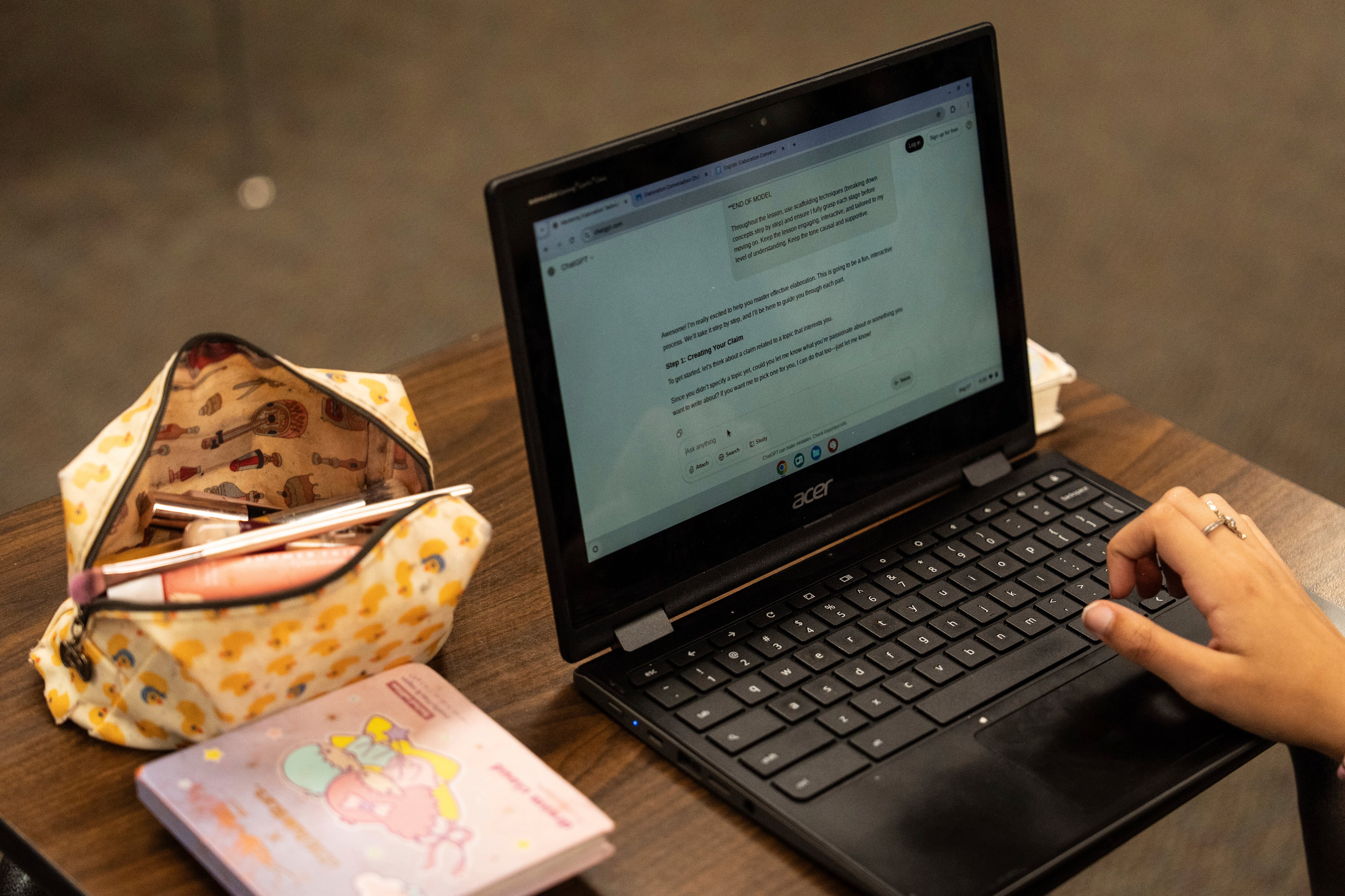 N.J. schools are wrestling with how teachers and students should use AI in the classroom