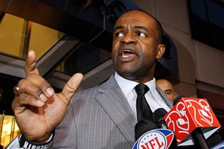 Executive director DeMaurice Smith and the NFLPA decertified the union after labor talks failed. (AP Photo/Alex Brandon)