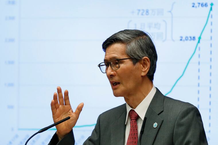 President of the Japan Community Health Care Organization Shigeru Omi at a news conference last month.