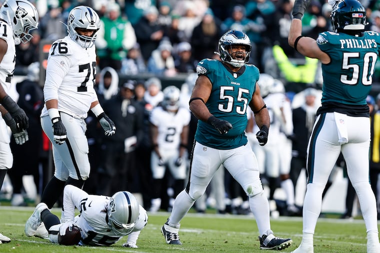Eagles defensive lineman Brandon Graham celebrates one of his two sacks against the Raiders.