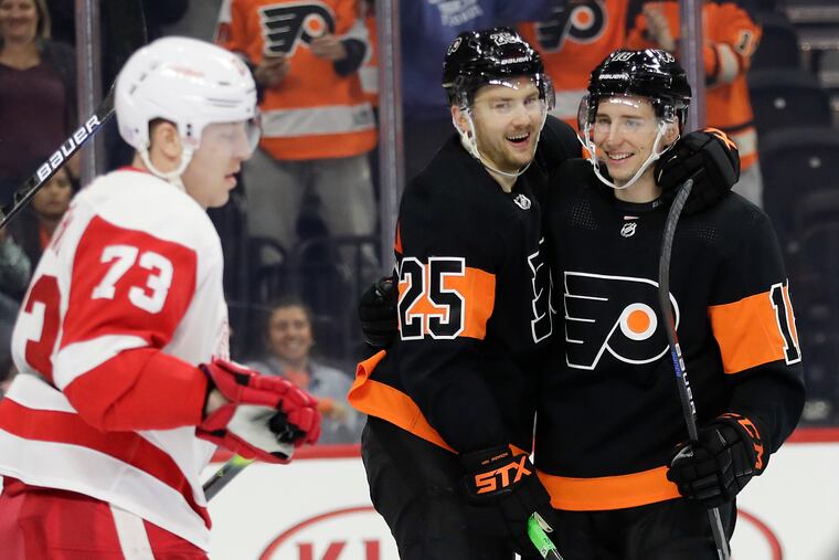Tyler Pitlick (right) will open up Wednesday's game on the top line in place of injured right wing Travis Konecny. James van Riemsdyk (25) will start on the fourth line.