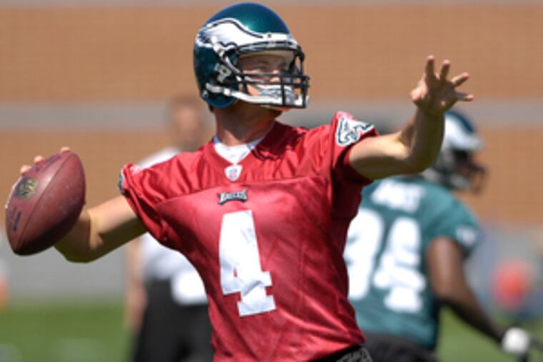 Kevin Kolb looks downfield during the final day of minicamp yesterday at the NovaCare Complex.