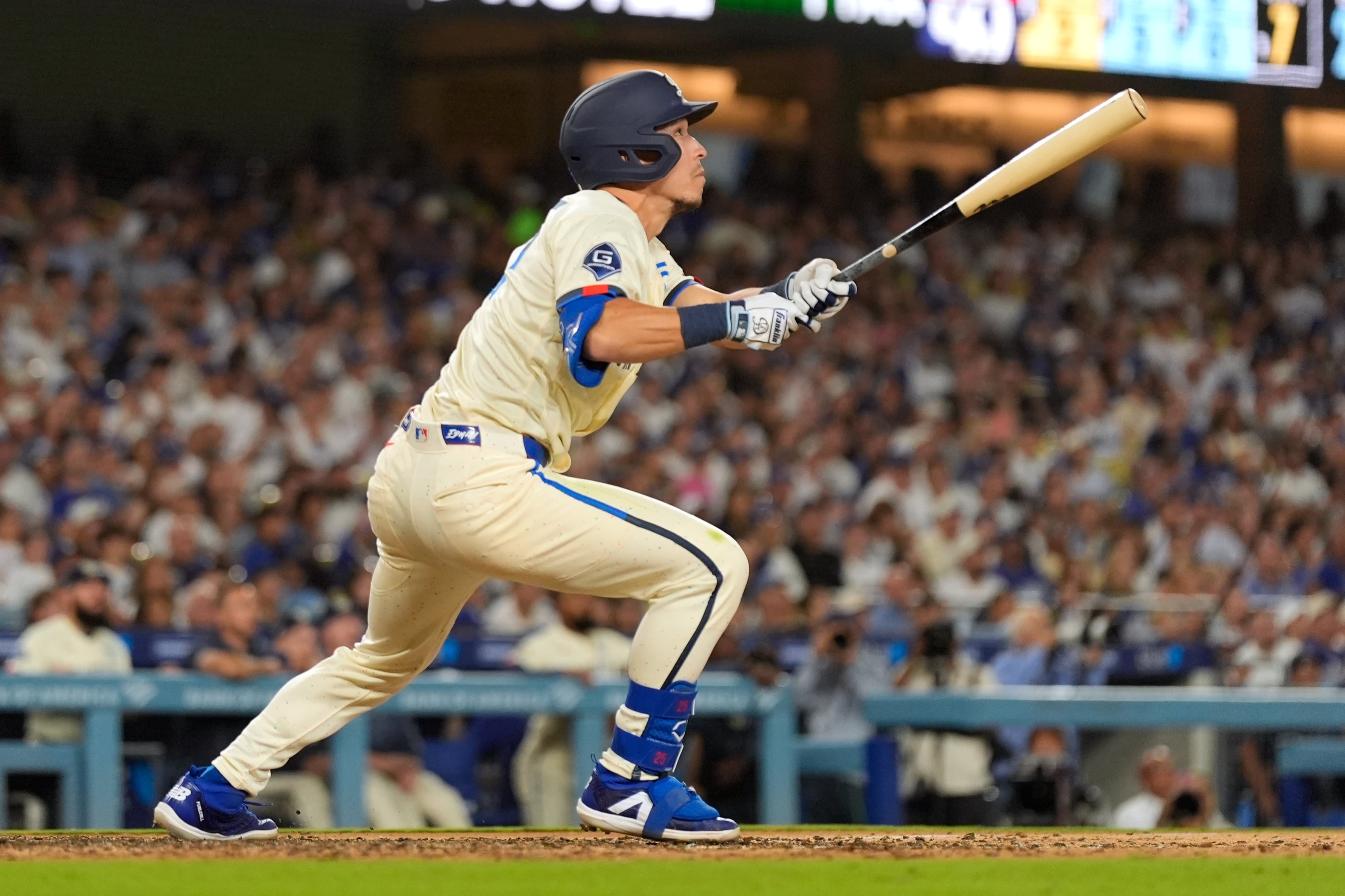 Tommy Edman and Teoscar Hernández lead Dodgers past Nationals 6-5 in Shohei Ohtani's absence