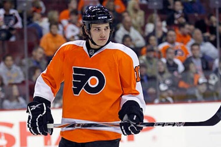 Dan Carcillo has fully recovered from a knee injury but will have to be patient to crack the Flyers' lineup. (Yong Kim/Staff Photographer)