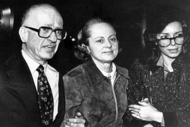In this Feb. 24, 1981 file photo, Jean Harris, center, arrives at the Westchester County Courthouse to hear the verdict in her second-degree murder trial, in White Plains, N.Y. With her are defense lawyers William Reigleman and Bonnie Steingart. Harris, the patrician girls' school headmistress who spent 12 years in prison for the 1980 killing of her longtime lover, "Scarsdale Diet" doctor Herman Tarnower, in a case that rallied feminists and inspired television movies, died Sunday, Dec. 23, 2012, in New Haven, Conn. She was 89. (AP Photo/Ron Frehm)