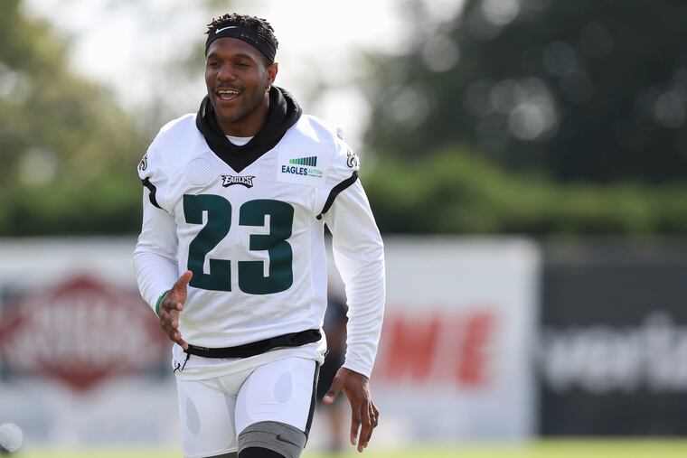 Rodney McLeod runs drills during Eagles training camp.