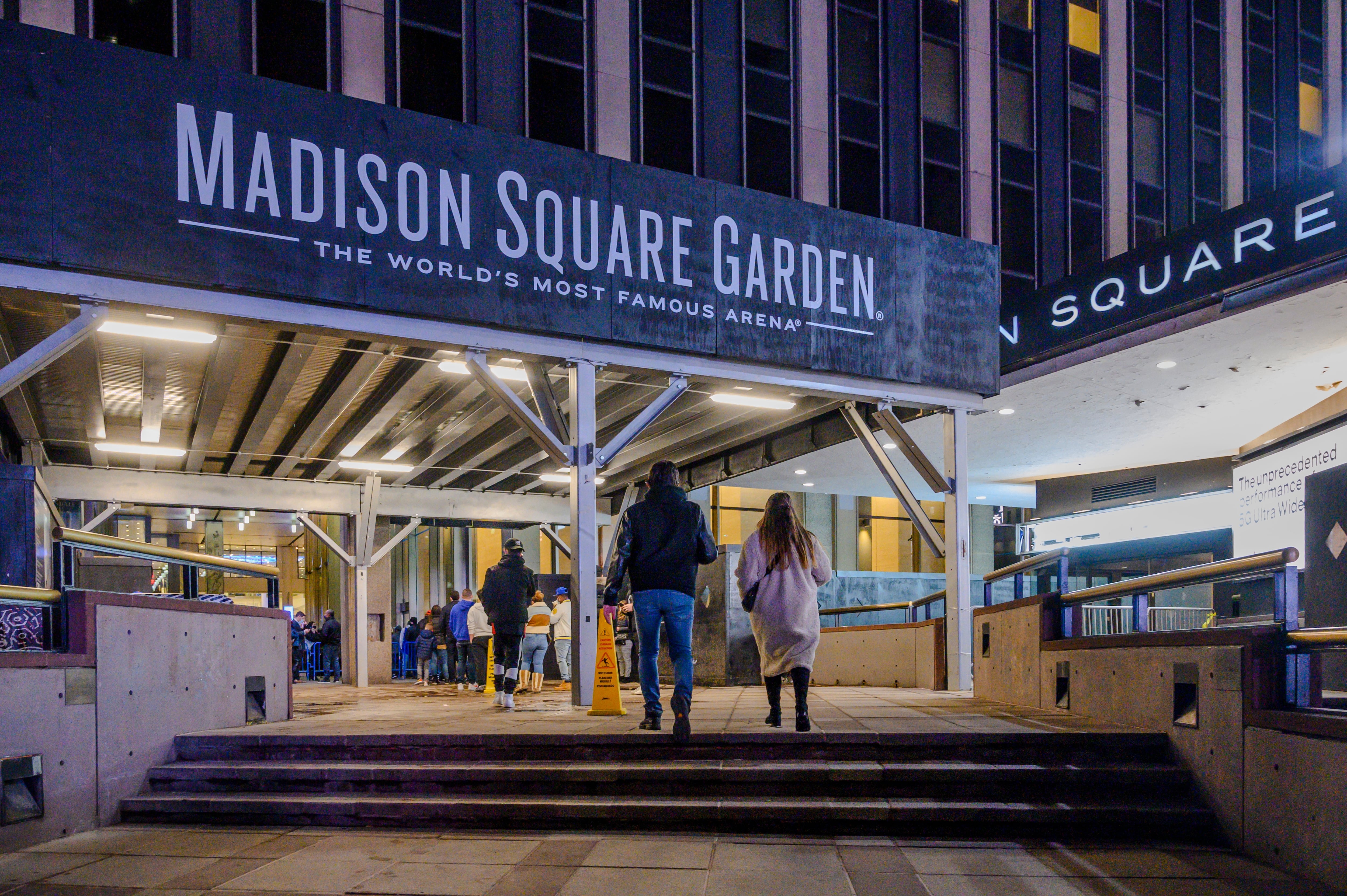 Connecticut man dies in fall during Madison Square Garden concert