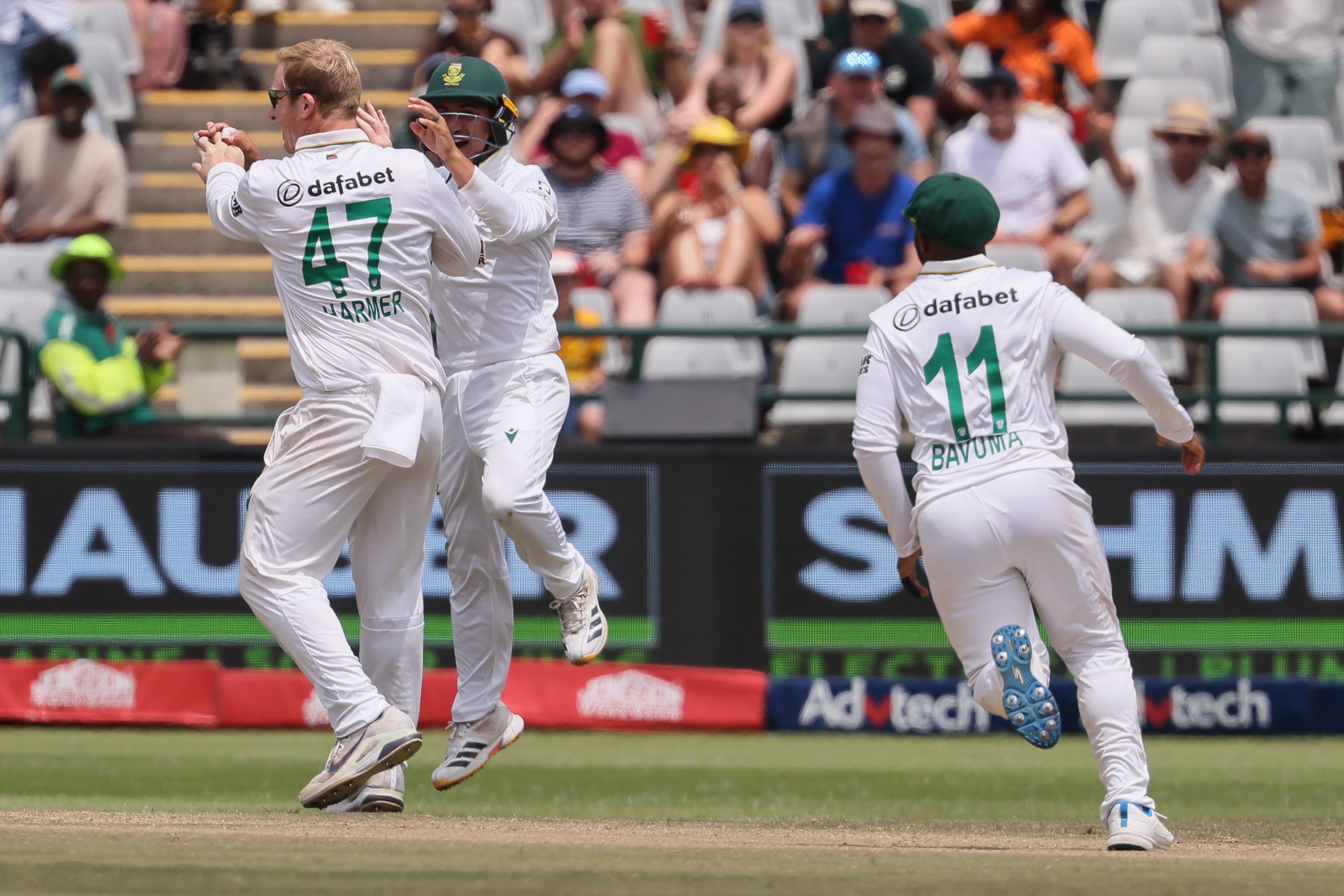 Australia collapses to 60-7 in pursuit of 288 as South Africa closes in on victory in 3rd test