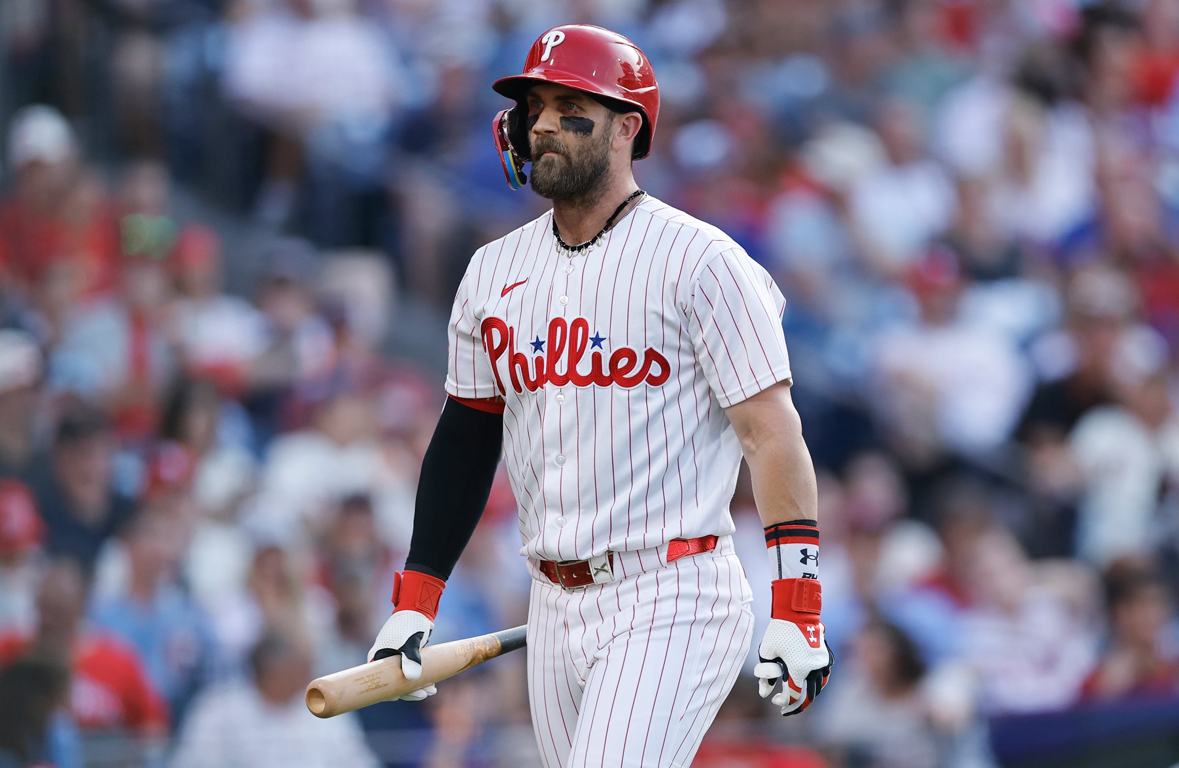 Bryce Harper managing knee soreness that's 'bothering me a little bit'