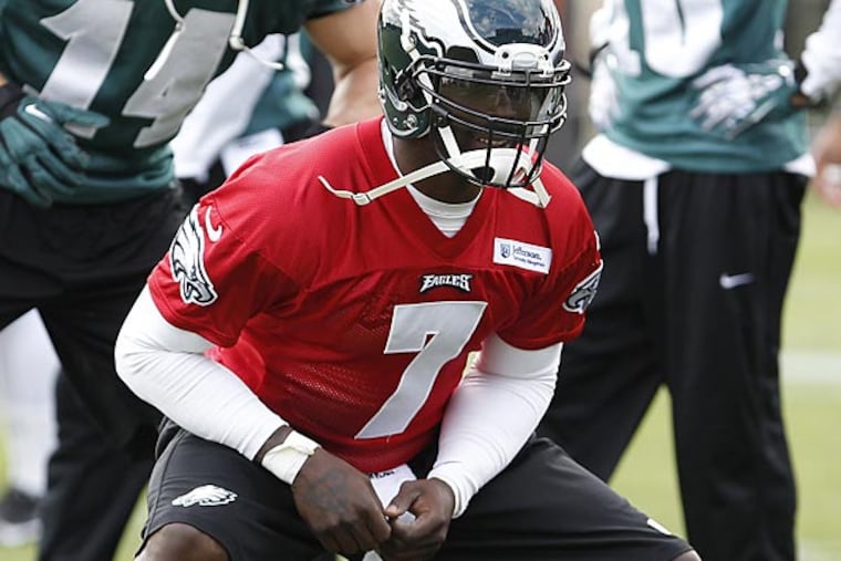 Eagles quarterback Michael Vick. (David Maialetti/Staff Photographer)