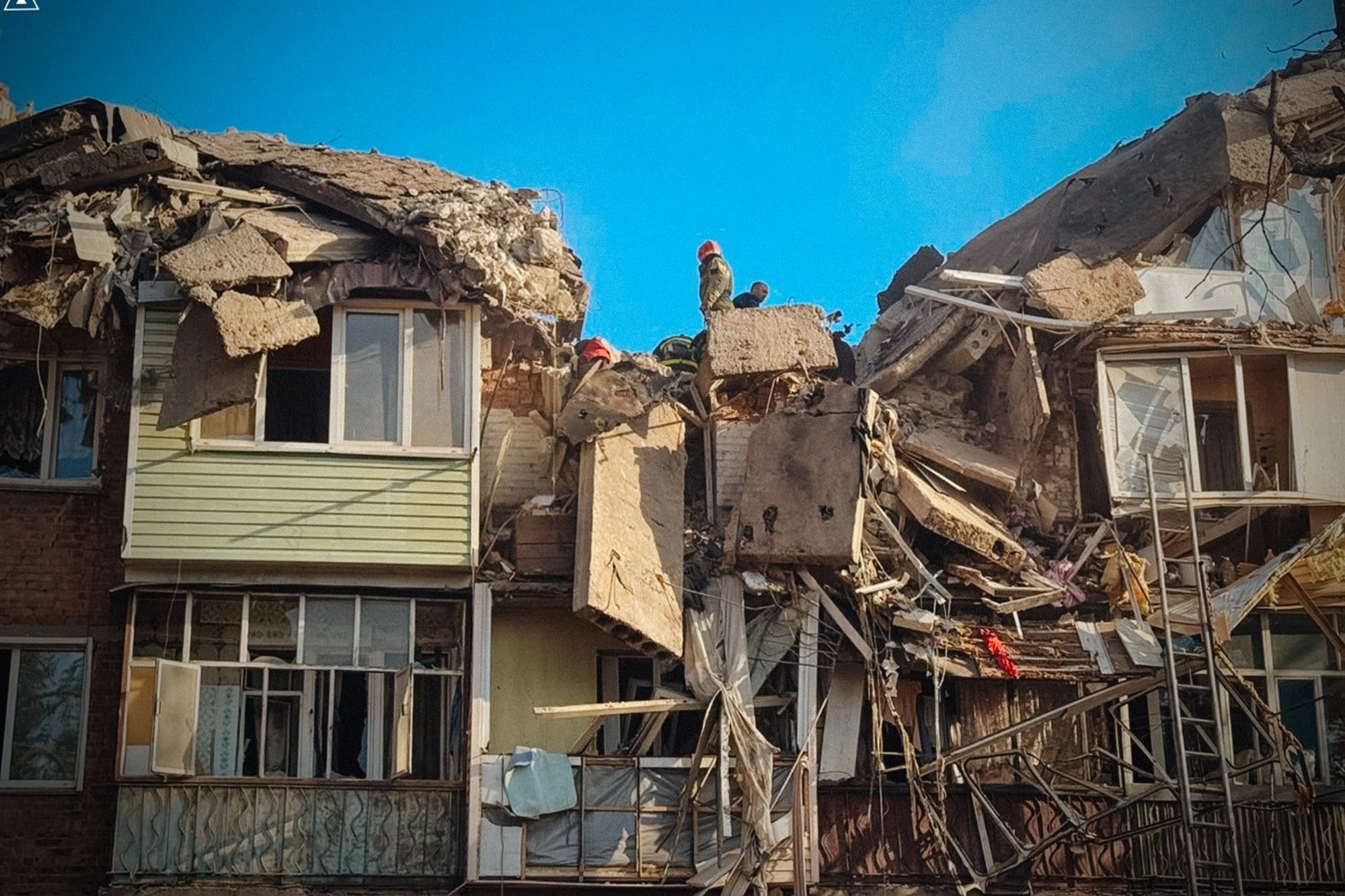 Russian strikes on Ukrainian cities kill at least 15 in a major attack that Kyiv saw coming