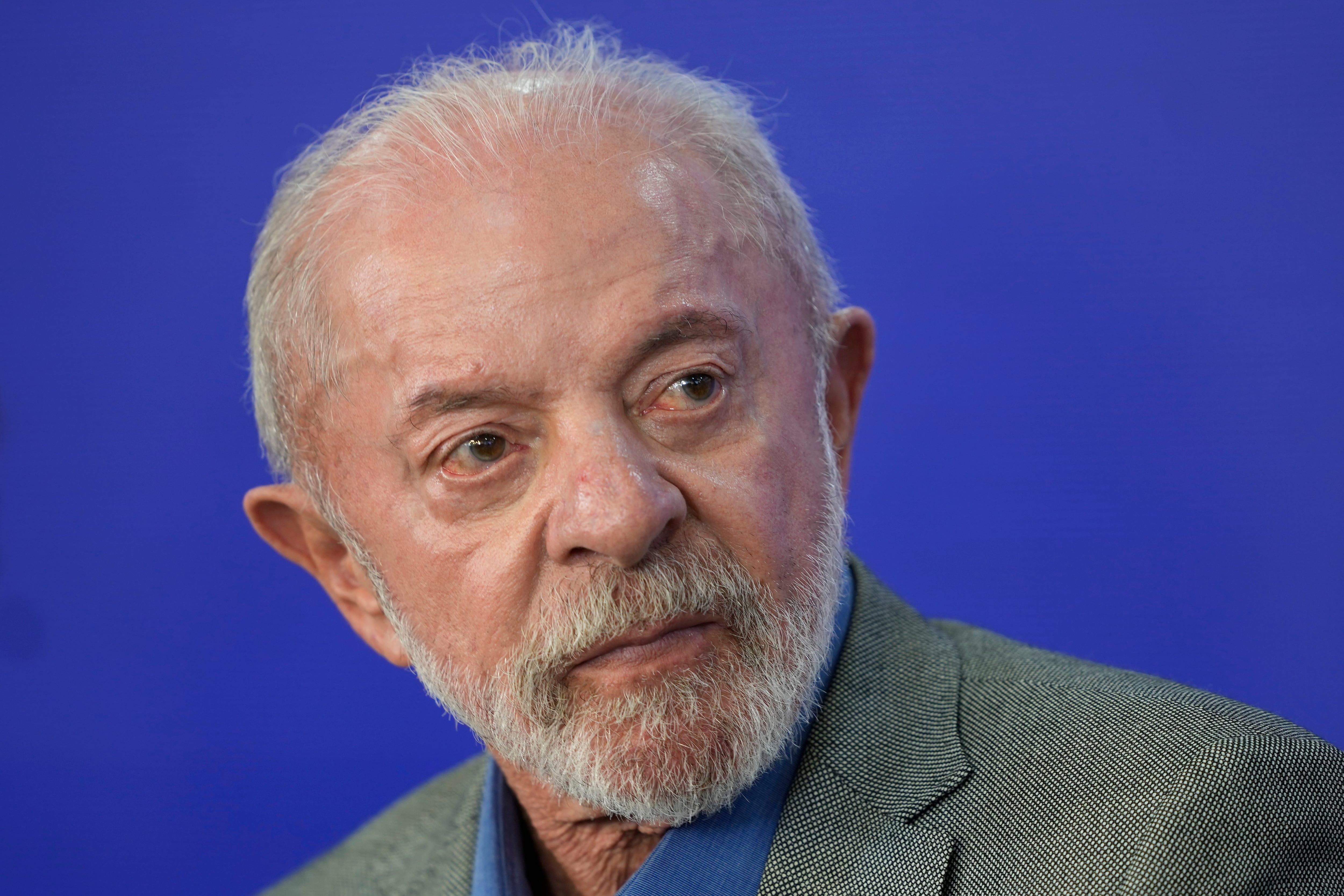 Brazil's Senate approves a shorter workweek in major win for Lula ahead of runoff