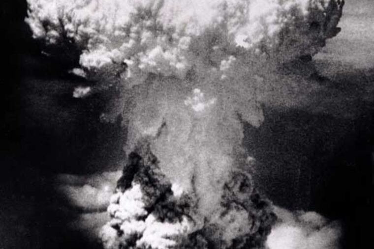 ATOMIC BOMB WORLD WAR II MUSHROOM CLOUD NUCLEAR WEAPON EXPLOSION WWII ATTACK DESTRUCTION