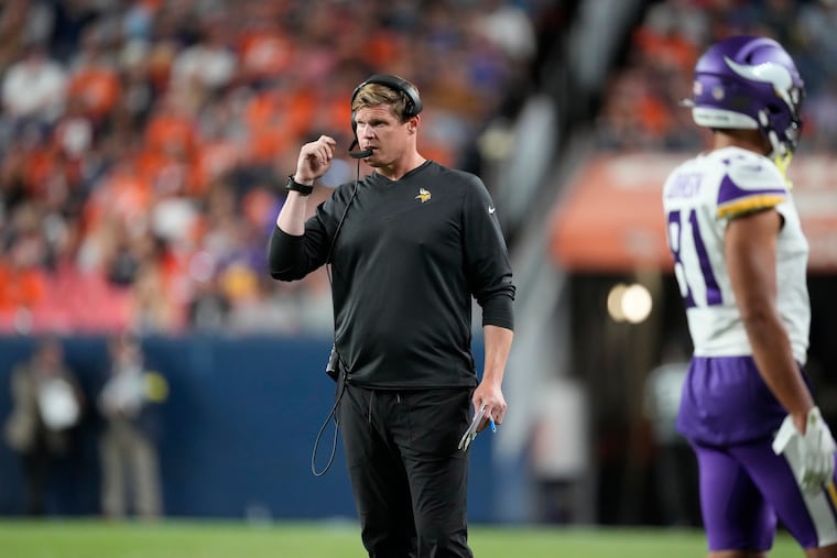 Former Minnesota Vikings offensive line coach Chris Kuper has experience working with new Eagles offensive coordinator Sean Mannion.