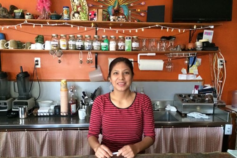 Marciela Tellez brings authentic Mexican cuisine, and amazing coffee, to South Philly at Cafe con Chocolate. (Vinny Vella / Daily News)