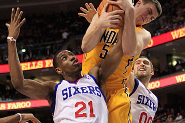 The 76ers' loss left them 1 1/2 games ahead of Milwaukee in the race for the eighth seed. (Ron Cortes/Staff Photographer)