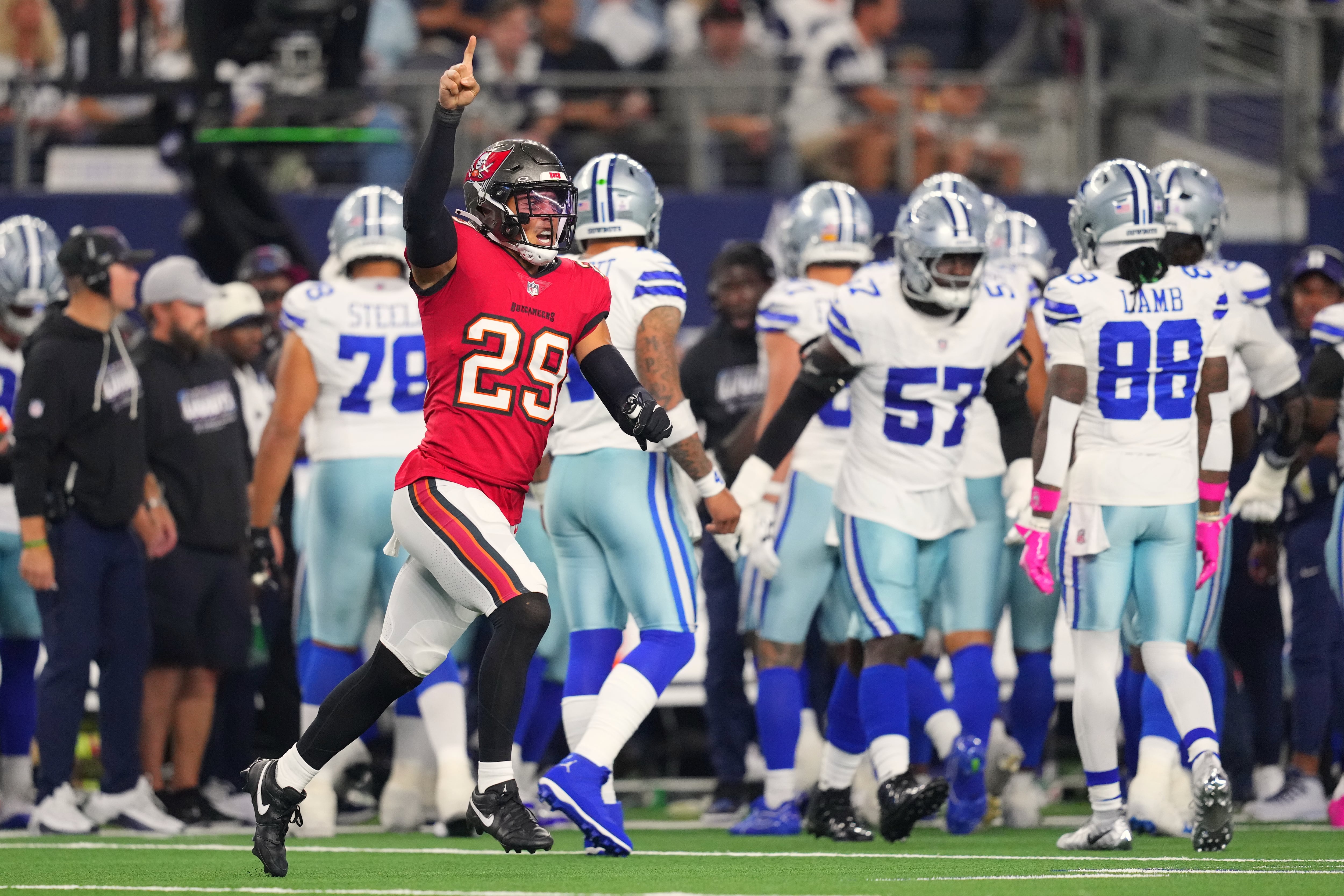 Jerry Jones' Cowboys have plenty of reason for concern after home loss to winless Buccaneers
