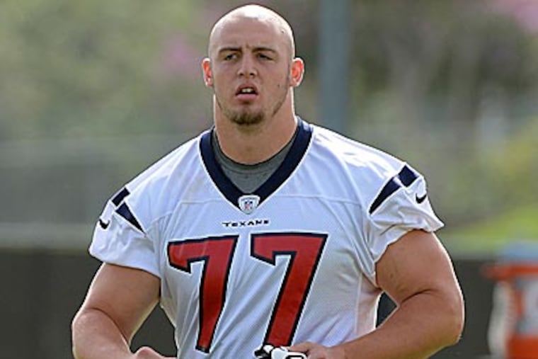 The Eagles signed offensive lineman Nathan Menkin Saturday. (Pat Sullivan/AP)