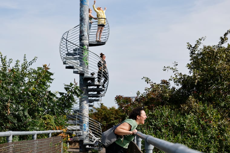 Community Scream organizer Rachel Robbins (right) screams with with local mothers at the Washington Avenue Pier (Pier 53) along the Delaware River on Sunday, Sept. 21, 2025.