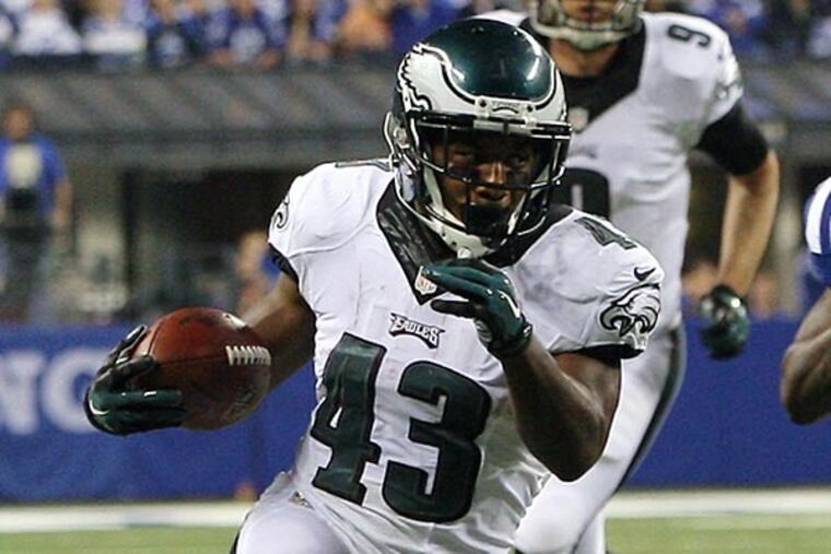 Philadelphia Eagles running back Darren Sproles (43) runs the ball during the third quarter against the Indianapolis Colts at Lucas Oil Stadium. The Eagles won 30-27. (Pat Lovell/USA Today)
