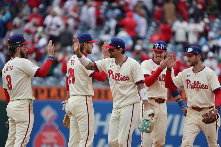 Phillies win sixth straight, beat Chicago White Sox, 8-2