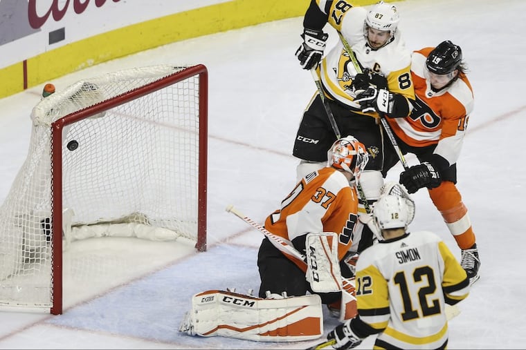 Penguins captain Sidney Crosby scores on Brian Elliott during the second period Wednesday in Game 4 at the Wells Fargo Center.