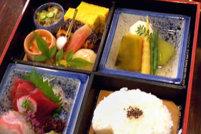 Among top picks for fun things to do is having lunch. Just don't eat while walking. It's rude.