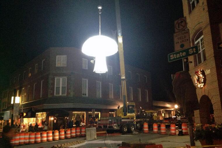 Kennett Square, self-proclaimed world leader in mushrooms, will drop a 500-pound mushroom.