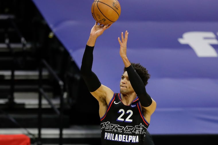 Sixers guard Matisse Thybulle shooting against the Cleveland Cavaliers on Feb. 27.