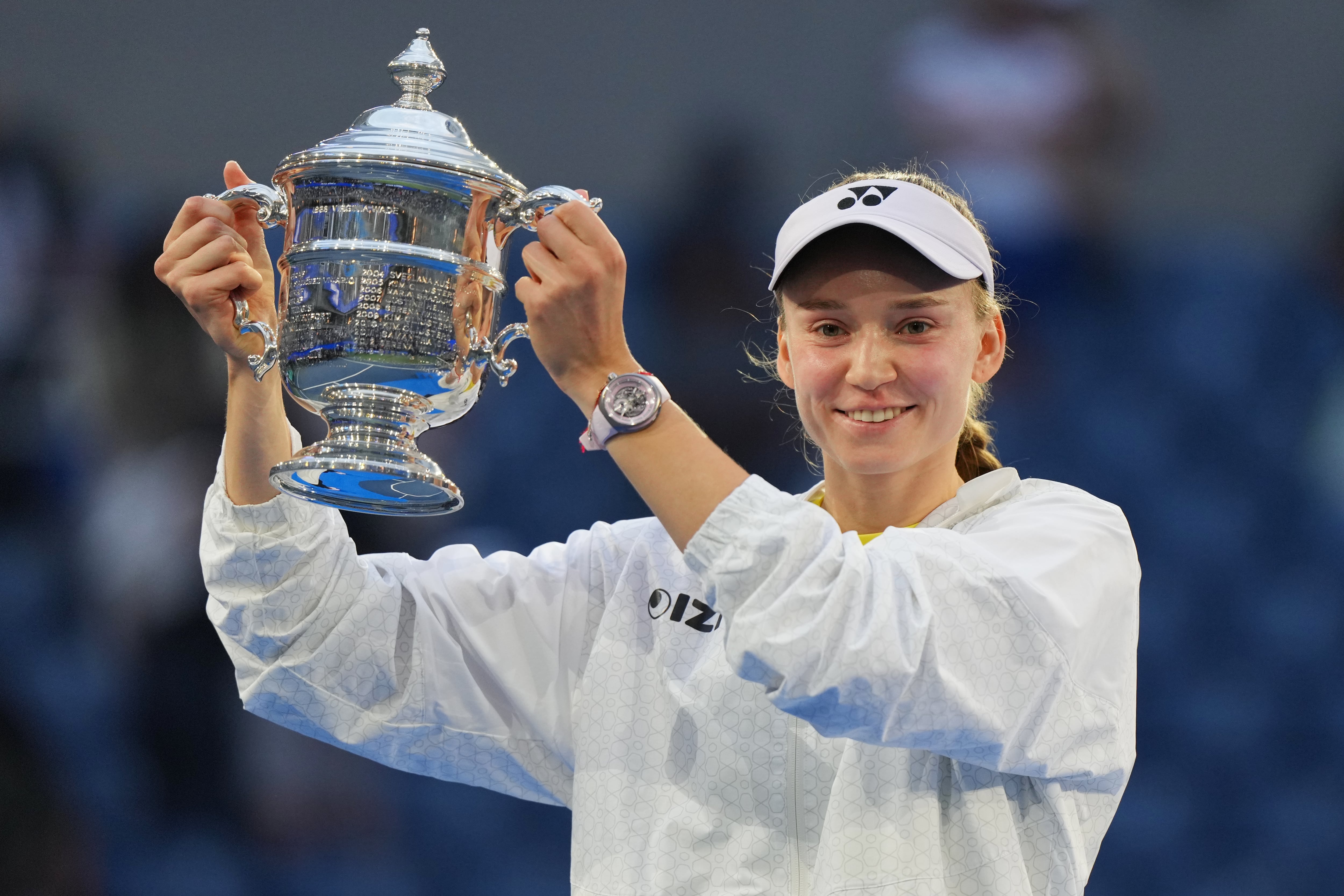 Elena Rybakina beats Aryna Sabalenka to win the US Open title and punctuate her rise to No. 1