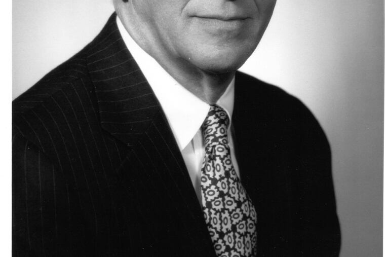 Stephen J Korn