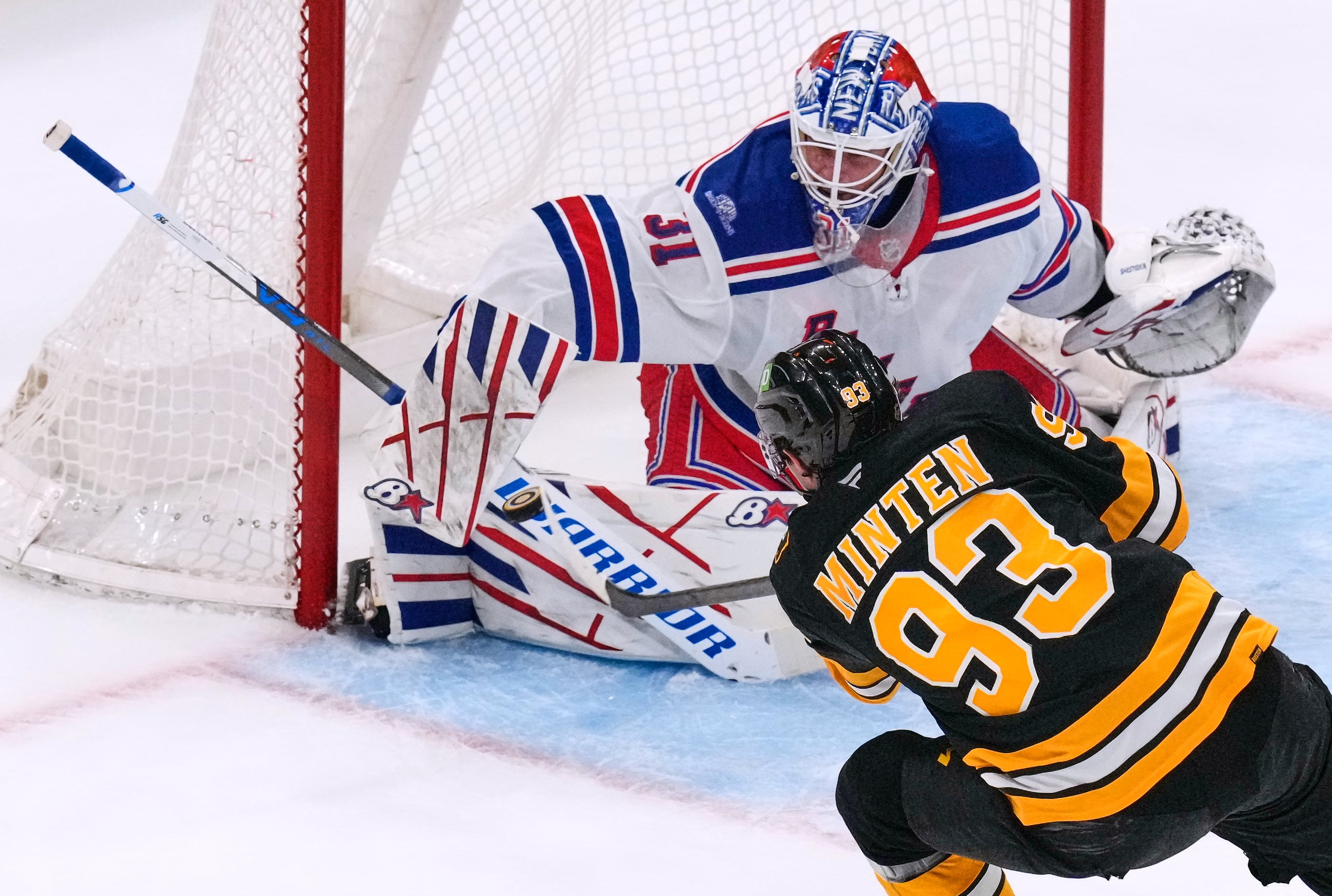Fraser Minten shines as late surge lifts the Bruins past the Rangers 3-0