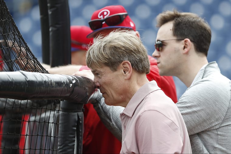 Phillies owner John Middleton, left, with general manager Matt Klentak.