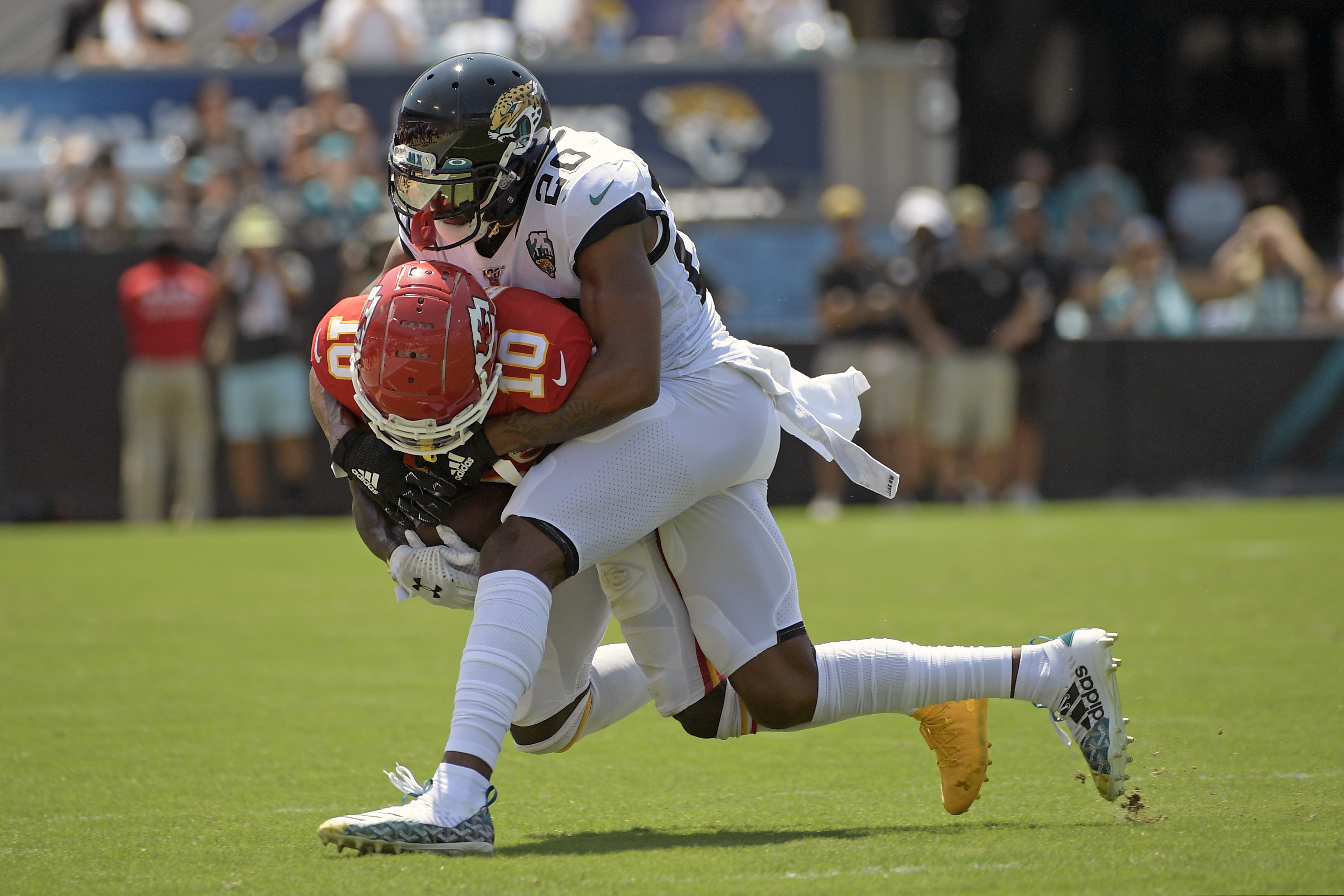 Jacksonville Jaguars cornerback Jalen Ramsey tackles Chiefs wide receiver Tyreek Hill (10) in their Week 1 game. Should the Eagles try to trade for him?