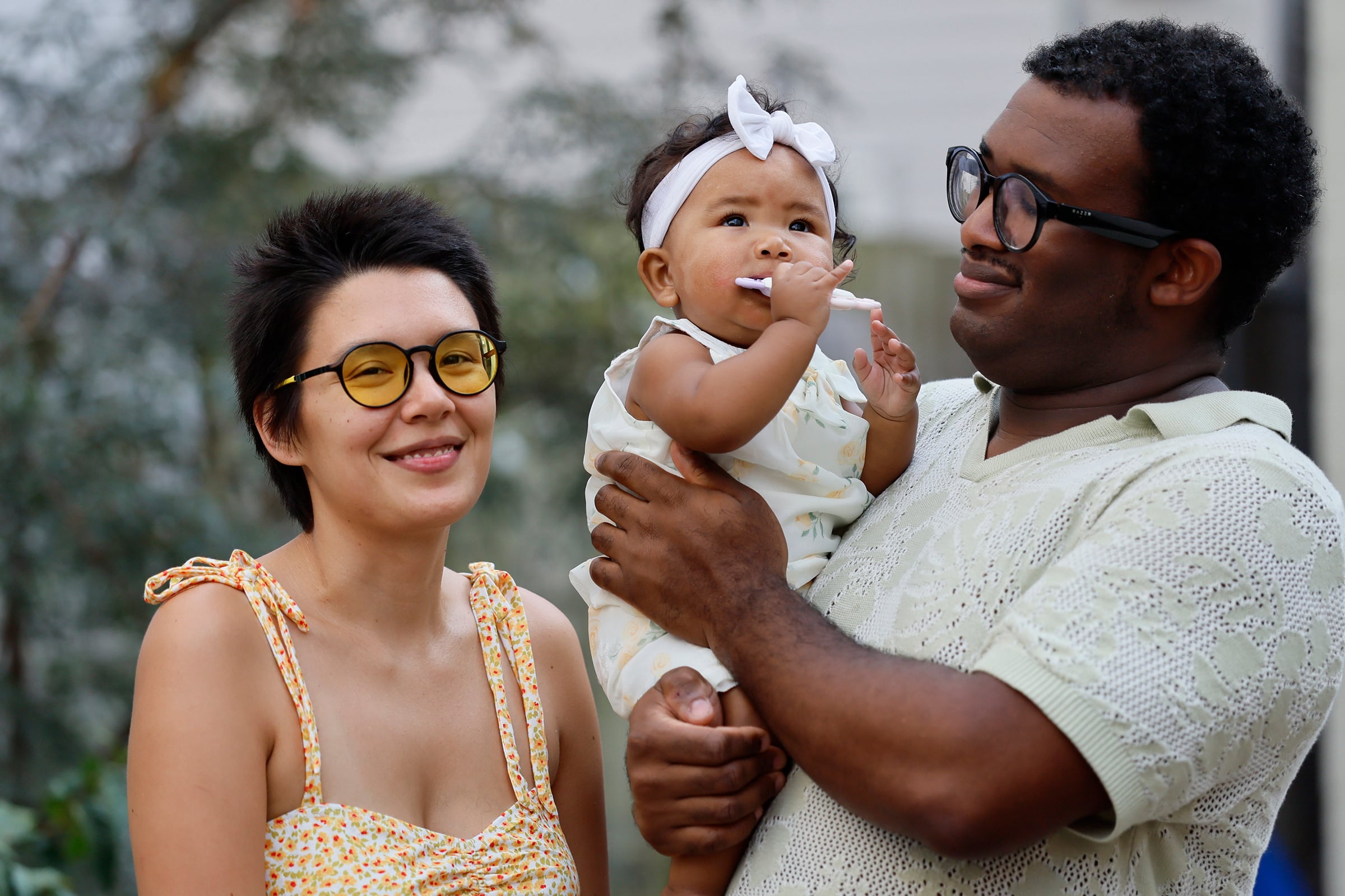 They used to date. Now they’re best friends raising her child together.