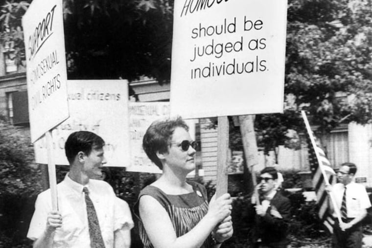 Randy Wicker (left) and Barbara Gittings picket at Independence Hall on July 4, 1965. (Photo: Kay Tobin Lahusen)