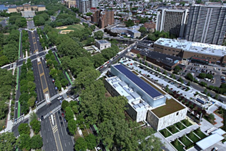The Barnes Foundation museum (right foreground) is just one of many new additions to the Parkway. (MICHAEL BRYANT / Staff Photographer)