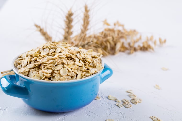 Despite helping to lower bad cholesterol and risk of colorectal cancer, stroke, and type 2 diabetes, there may be unhealthy factors to consider when purchasing and consuming oatmeal and oat-based products.