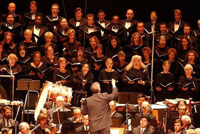The Philadelphia Orchestra dropped the Philadelphia Singers as its resident chorus after the 2008-09 season, but this was not a contributing factor in the decision to disband.