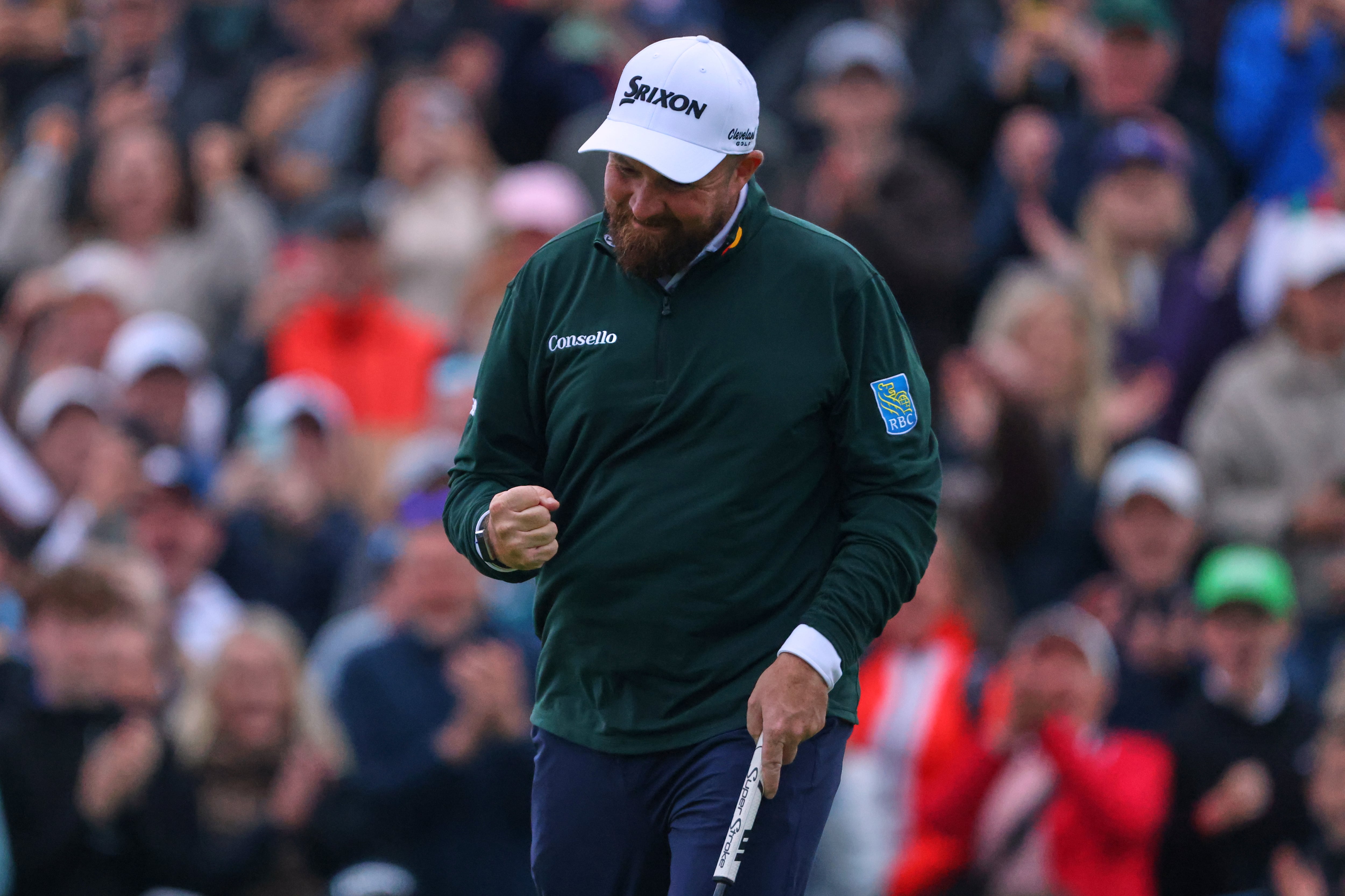 Shane Lowry one-putts every green on back nine and builds 4-shot lead in Irish Open