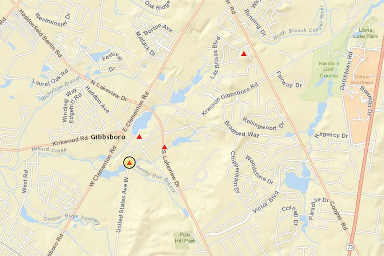 Location of the United States Avenue Burn Superfund Site in Gibbsboro, part of a complex known as the Sherwin-Williams/Hilliards Creek Superfund Site. The site is marked by the red arrow with a yellow background and enclosed in a black circle.