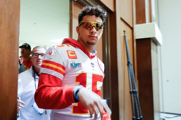 Super Bowl LVII: Patrick Mahomes (ankle) 'can do just about everything' in Chiefs' game plan vs. Eagles