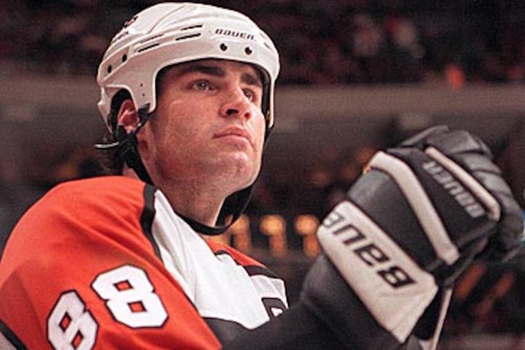 Eric Lindros scored 290 goals as a member of the Philadelphia Flyers. (File photo)