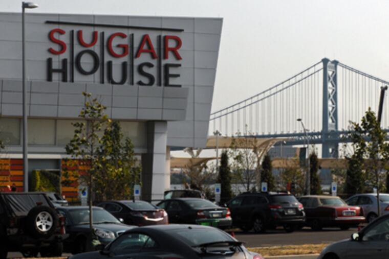 Guests arrived at the SugarHouse Casino last month for the first of
two days of an “operational test period.” (Tom Gralish / Staff Photographer)