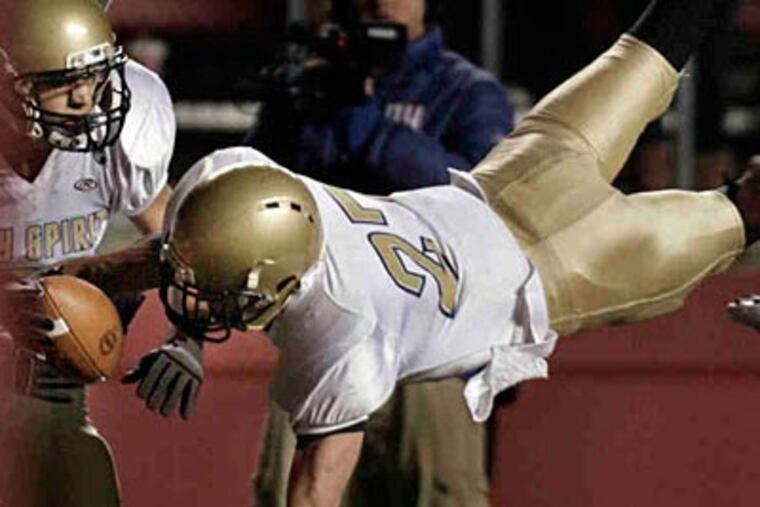 "Joe Sarnese is the best player I ever coached," said Holy Spirit's Chalie Roman. (Elizabeth Robertson/Staff Photographer)