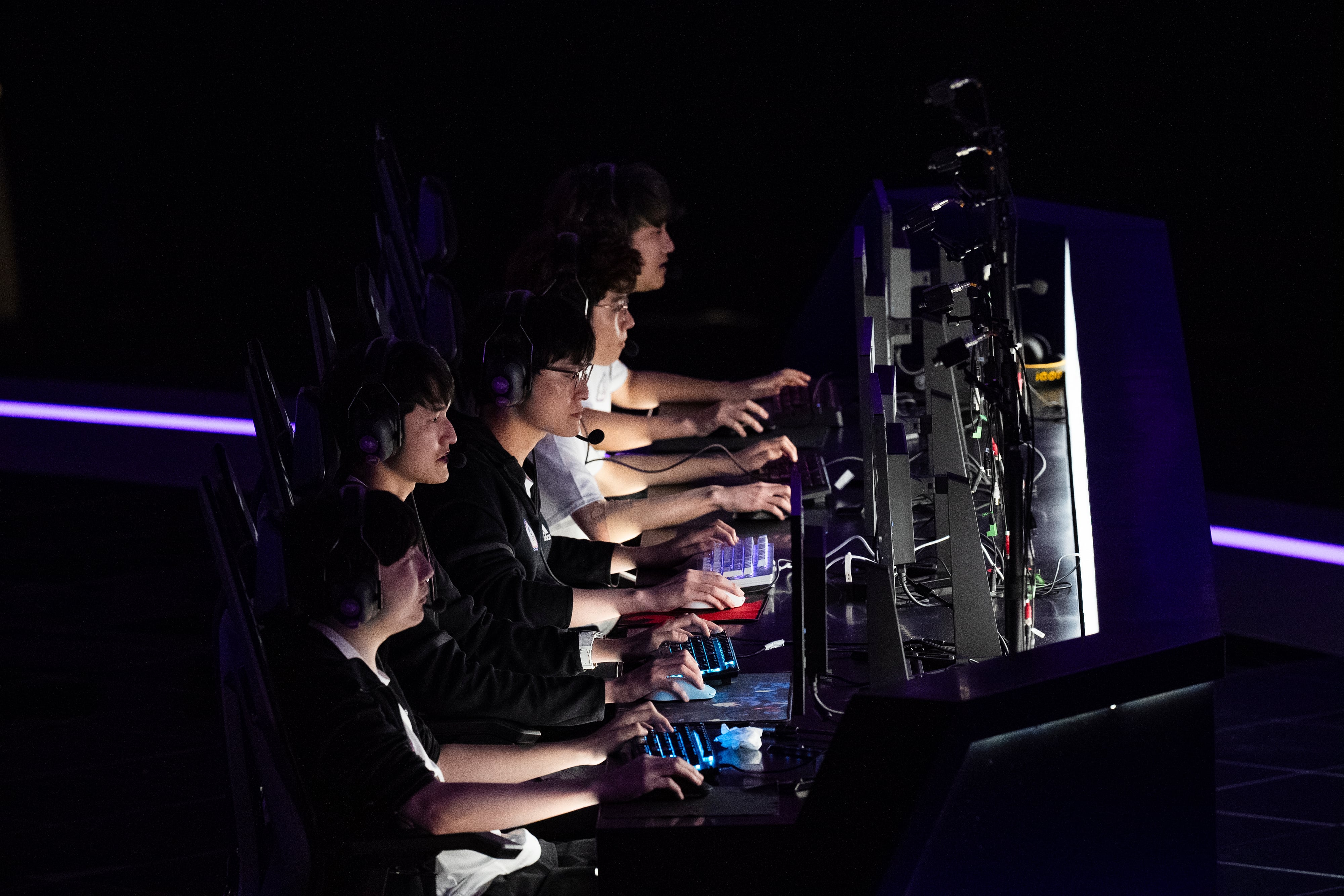 Professional gaming is brutal on the body – inside the growing field of treating esports injuries